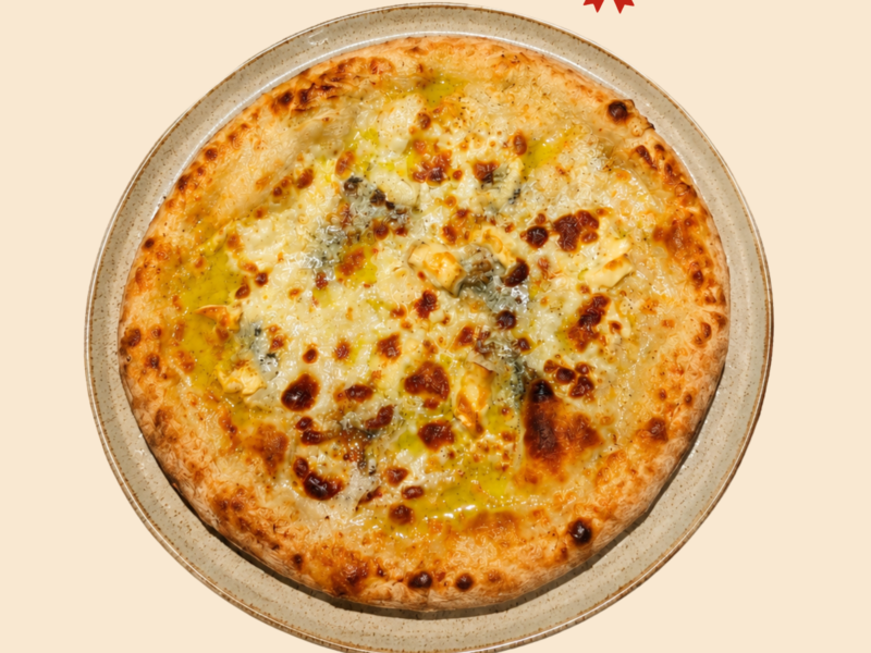 Four-Cheese Delight Pizza – Pizza 4 loại Phô Mai